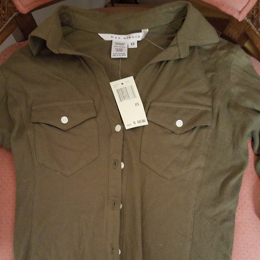 Max Studio Fitted Button Down Quarter Sleeve Olive